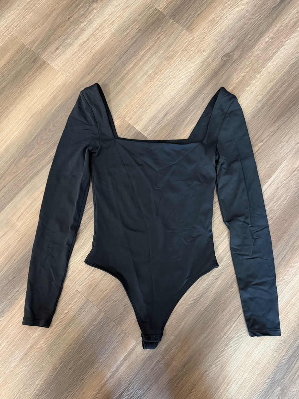 ARITZIA Babaton Squareneck Bodysuit - Small/Black